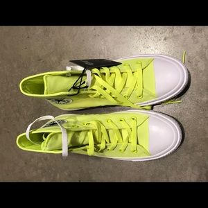Neon converse